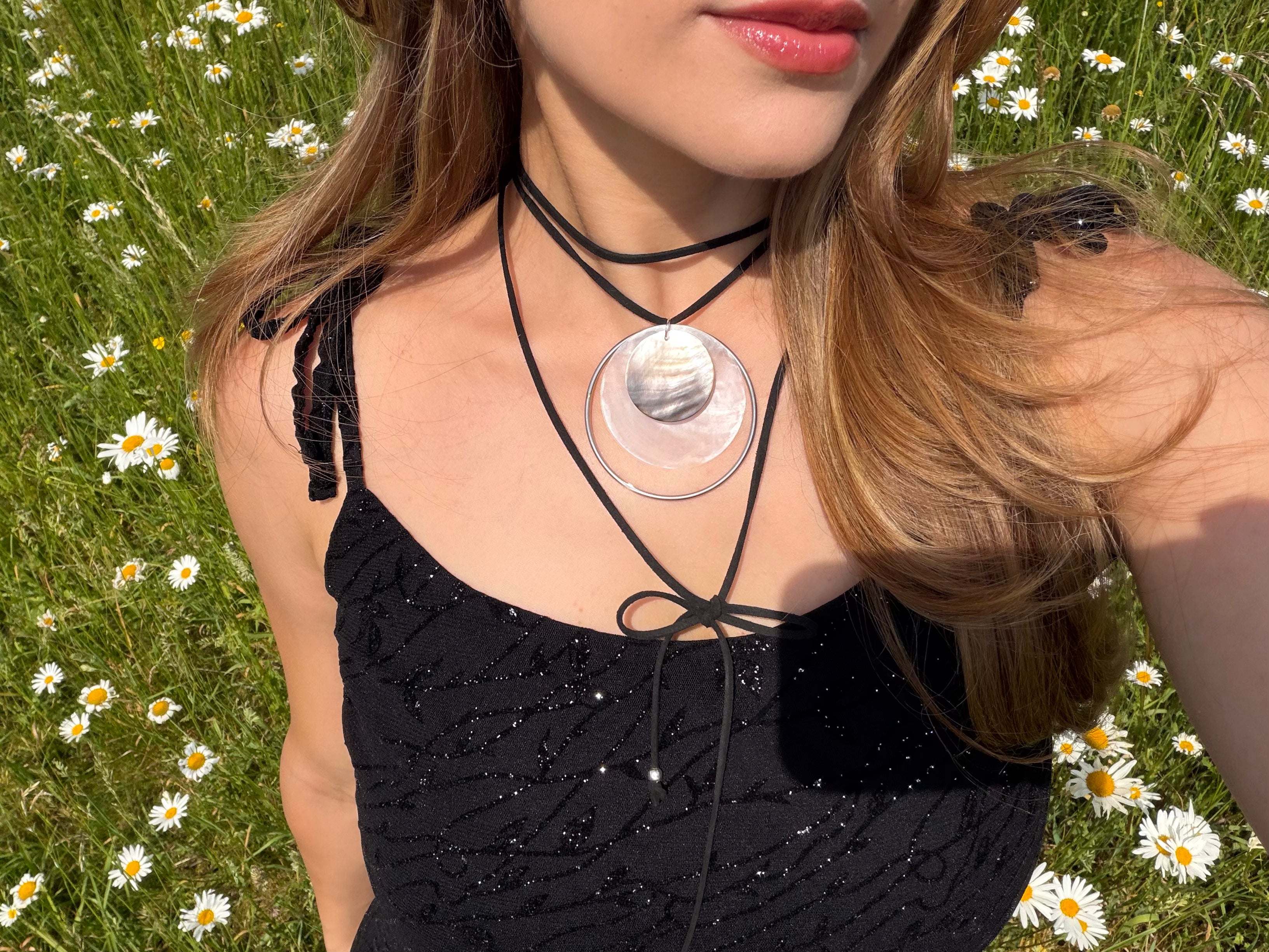 Suède Coastal Loop Necklace